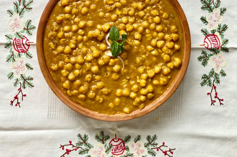 This Creamy Coconut Chickpea Curry Is the Perfect Comfort Meal
